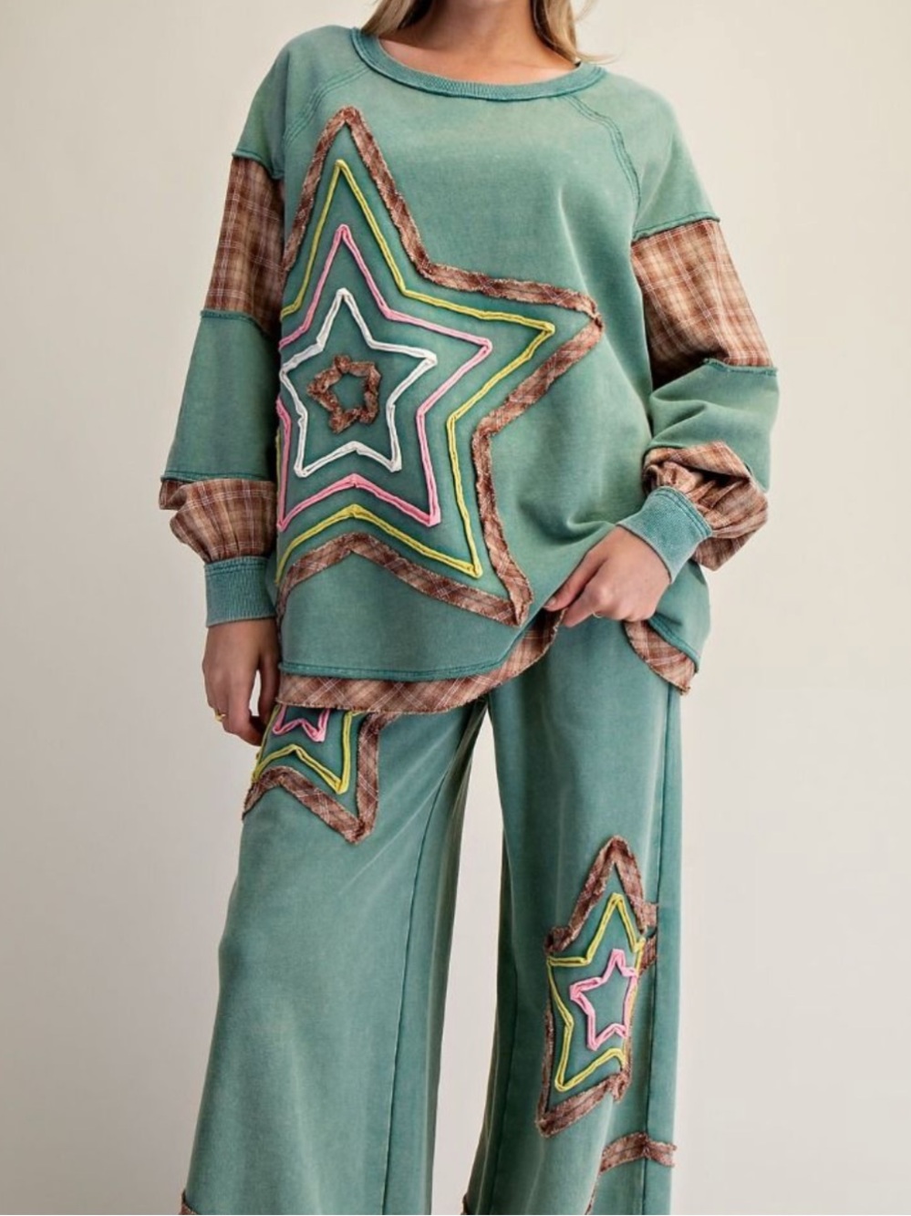 Easel Star Top - Picture 6 of 6